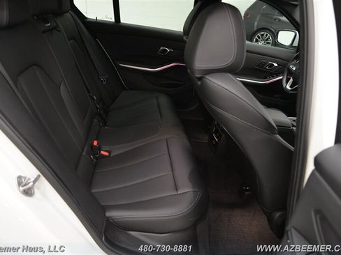 Used 2024 BMW 330i Sedan w/ Convenience Package RWD image 21