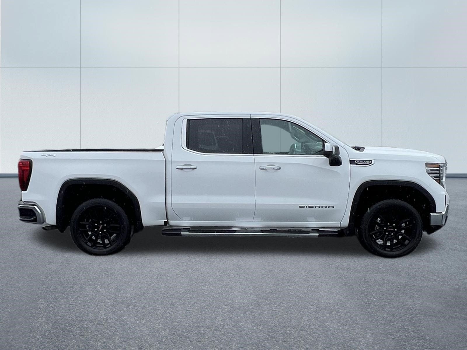 Used 2023 GMC Sierra 1500 SLT w/ SLT Convenience Package AWD/4WD image 7