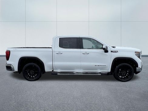 Used 2023 GMC Sierra 1500 SLT w/ SLT Convenience Package AWD/4WD image 7