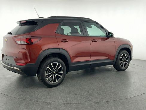 Used 2025 Chevrolet TrailBlazer LT image 9