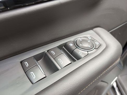 Used 2026 Chevrolet Tahoe High Country RWD image 6