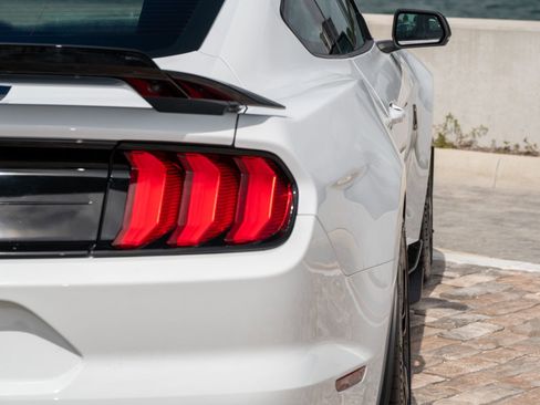 Used 2022 Ford Mustang Shelby GT500 w/ Technology Package image 46