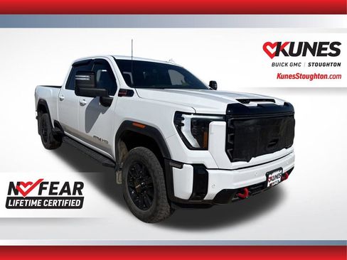 Used 2025 GMC Sierra 2500 AT4 AWD/4WD image 4