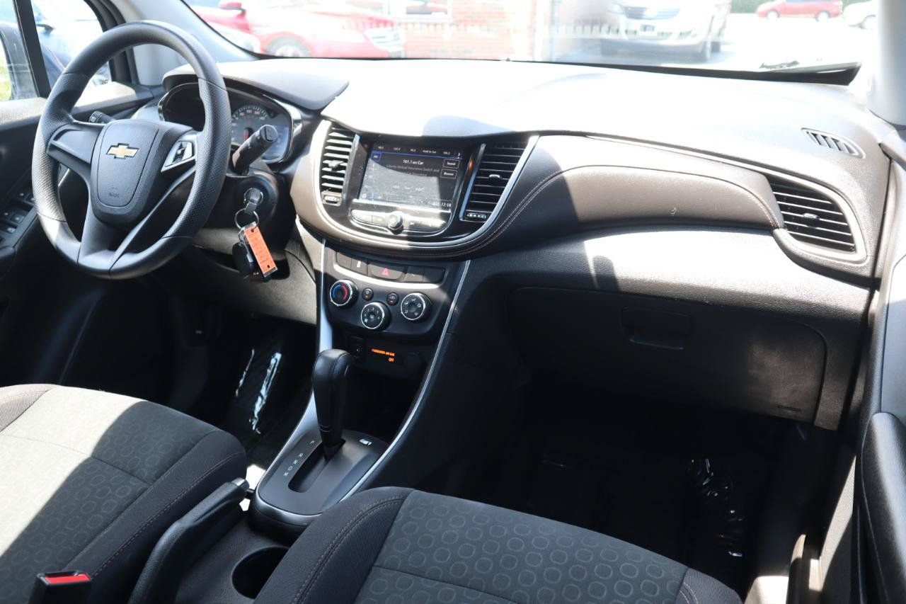 Used 2018 Chevrolet Trax LS FWD image 11