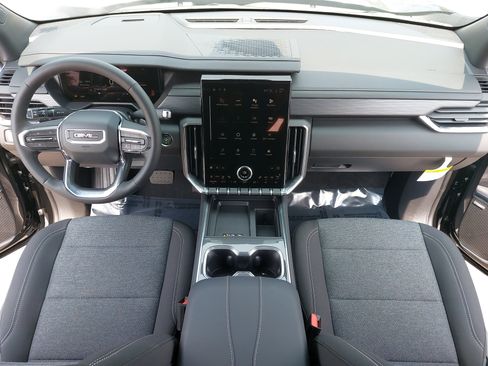 New 2025 GMC Acadia Elevation image 9