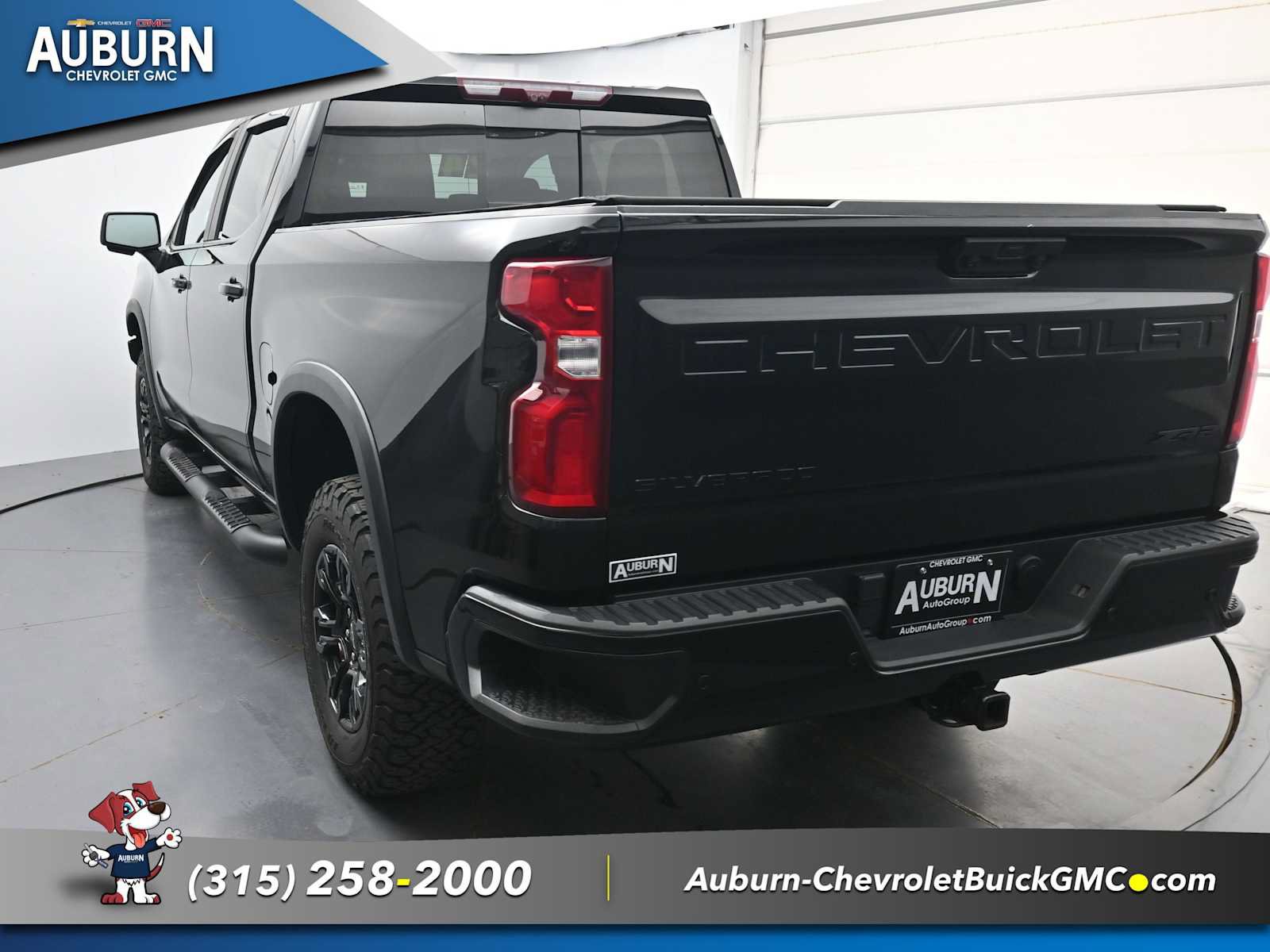 Used 2024 Chevrolet Silverado 1500 ZR2 w/ Technology Package AWD/4WD image 16