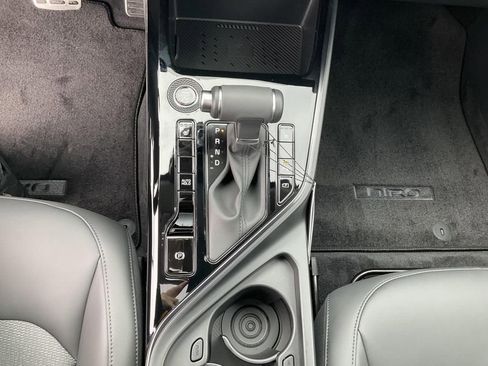 Certified 2025 Kia Niro EX Touring image 20