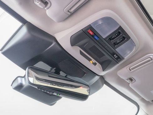 Certified 2025 Subaru Crosstrek 2.5i Limited w/ Popular Package #4A image 14