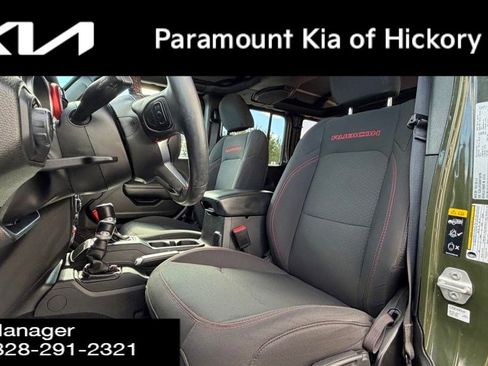 Used 2022 Jeep Wrangler Unlimited Rubicon w/ Cold Weather Group image 3