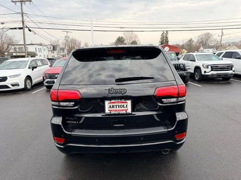 Certified 2022 Jeep Grand Cherokee Laredo X image 5