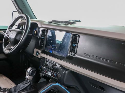 Used 2022 Ford Bronco Wildtrak image 25