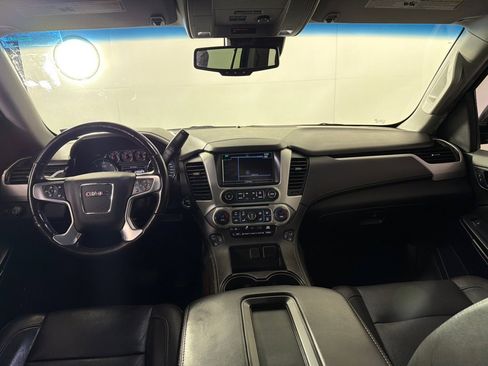 Used 2019 GMC Yukon SLT w/ Premium Edition AWD/4WD image 28