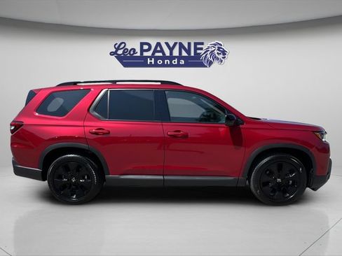 Certified 2026 Honda Pilot Black Edition image 8
