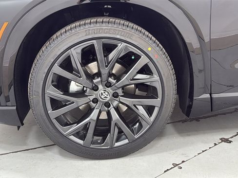 New 2026 Toyota Crown Signia image 24