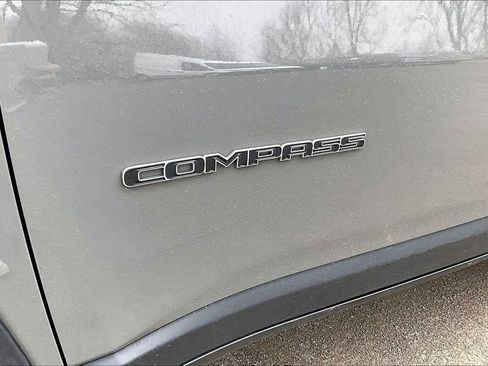 Used 2020 Jeep Compass Limited image 6