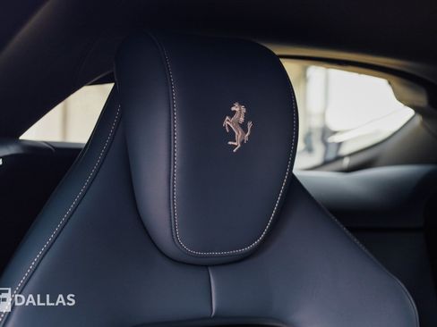 Used 2026 Ferrari Purosangue AWD/4WD image 44