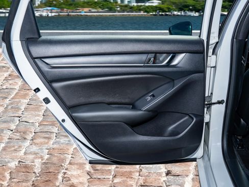 Certified 2019 Honda Accord Sport image 11