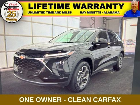Used 2025 Chevrolet Trax LT w/ LT Convenience Package FWD image 1