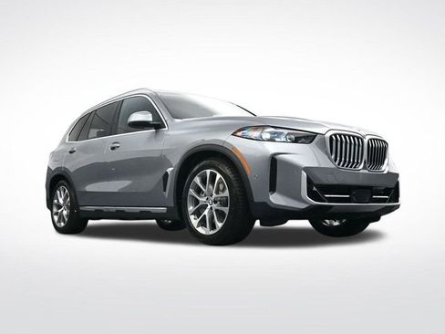 New 2026 BMW X5 xDrive50e image 30