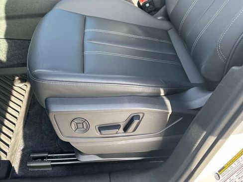 Used 2025 Audi Q5 Premium Plus w/ Premium Plus AWD/4WD image 22