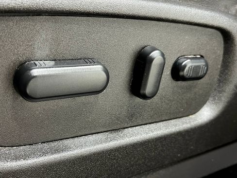 Used 2015 Ford Explorer Sport w/ Equipment Group 401A image 17