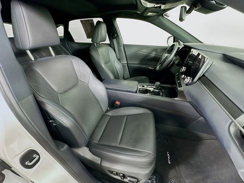 Used 2024 Lexus RX 350 Premium w/ Convenience Package FWD image 36