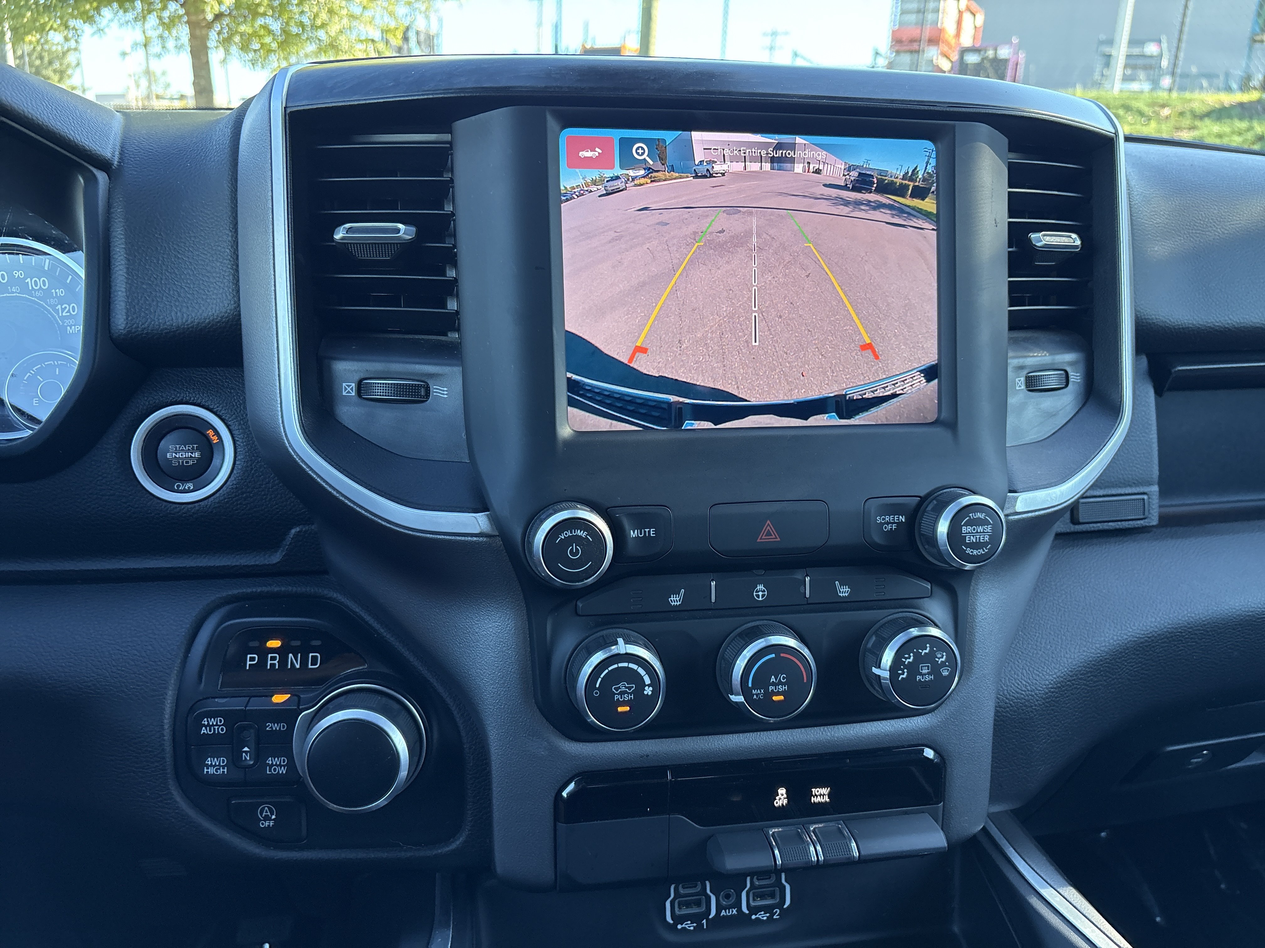 Used 2023 RAM 1500 Big Horn AWD/4WD image 26
