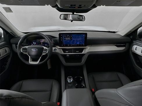 New 2026 Ford Explorer Active w/ Active Comfort Package image 33