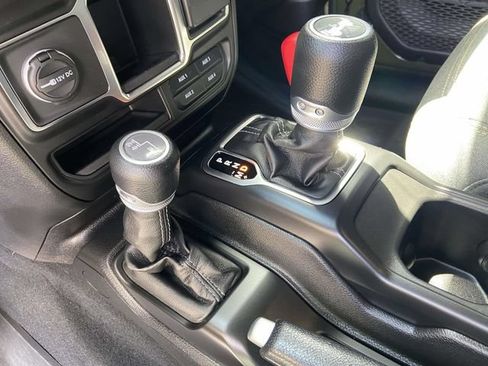 Used 2024 Jeep Wrangler Unlimited Sport AWD/4WD image 24