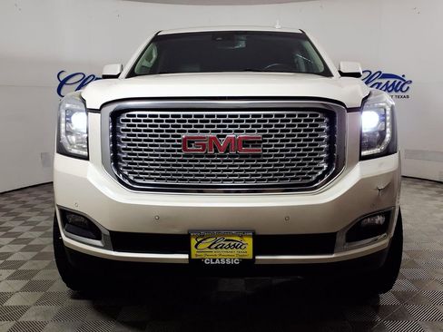 Used 2015 GMC Yukon XL Denali w/ Open Road Package AWD/4WD image 3