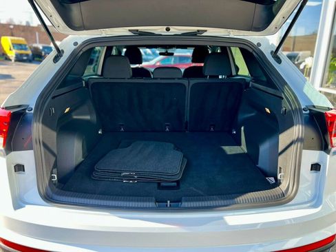 Used 2020 Volkswagen Atlas Cross Sport S image 7