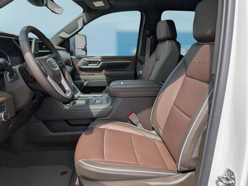 Used 2026 GMC Sierra 2500 Denali w/ Denali Reserve Package image 17