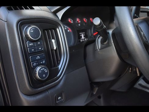 Used 2020 Chevrolet Silverado 1500 Custom Trail Boss image 14