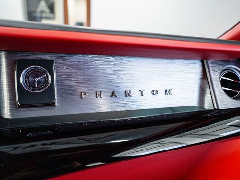 Used 2023 Rolls-Royce Phantom Sedan image 68