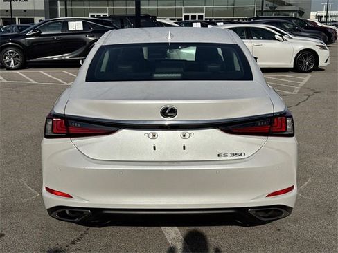 Certified 2025 Lexus ES 350 w/ Premium Package image 6