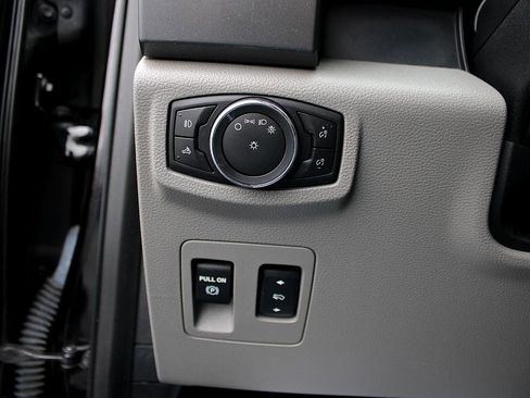 Used 2016 Ford F150 XLT w/ Equipment Group 301A Mid image 13