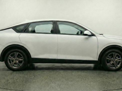 Used 2025 Kia K4 FWD image 11