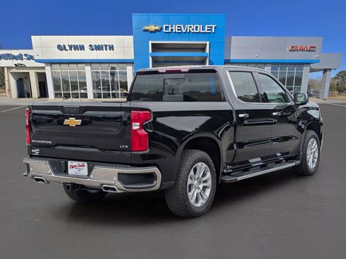 New 2026 Chevrolet Silverado 1500 LTZ w/ LTZ Premium Package AWD/4WD image 8