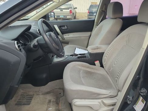 Used 2014 Nissan Rogue S image 14