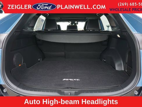 Used 2022 Toyota RAV4 XSE image 10