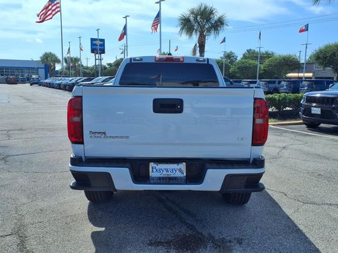 Used 2022 Chevrolet Colorado LT w/ Fleet Safety Package RWD image 22