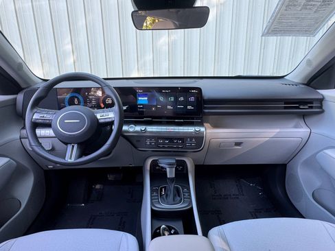 Used 2025 Hyundai Kona SEL AWD/4WD image 11