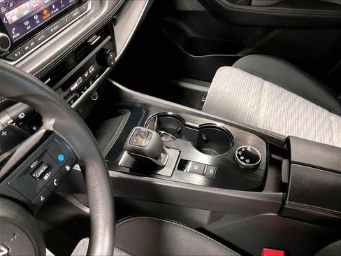Certified 2023 Nissan Rogue SV AWD/4WD image 20
