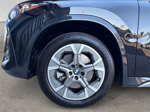 Used 2025 BMW X1 xDrive28i w/ Technology Package image 9