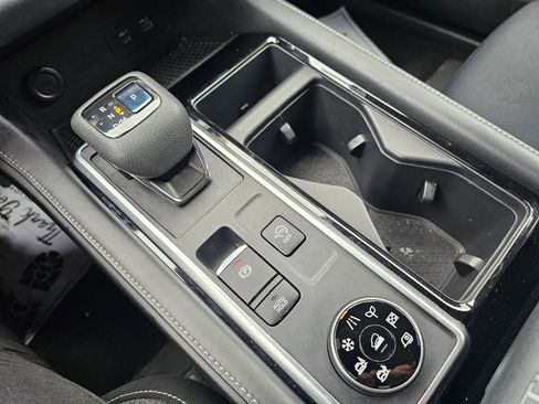 Used 2022 Nissan Pathfinder SV w/ Cargo Package image 29