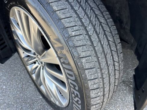 Used 2022 Toyota Highlander Platinum image 37