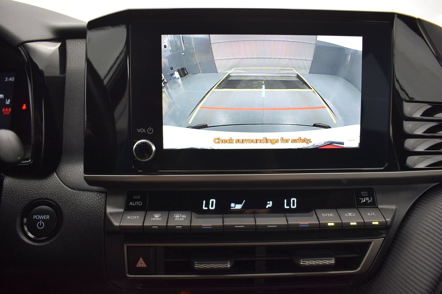 Used 2025 Toyota Camry SE FWD image 16