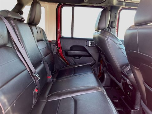 Used 2021 Jeep Wrangler Unlimited Sahara w/ Cold Weather Group image 26