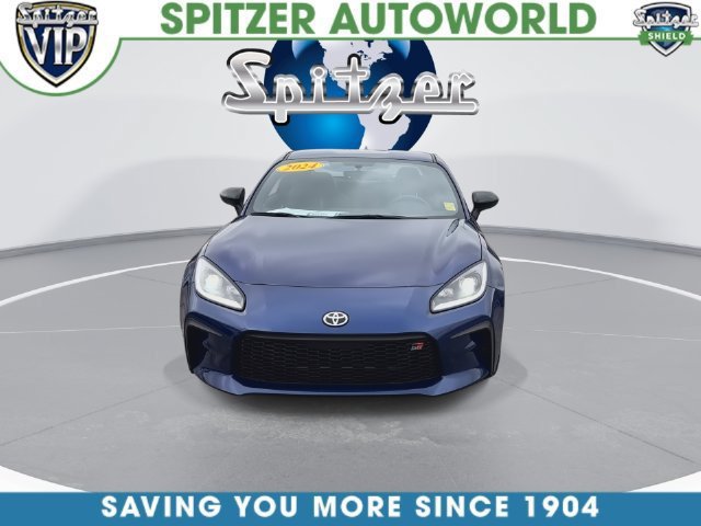 Used 2024 Toyota GR86 Premium w/ Performance Package RWD image 3