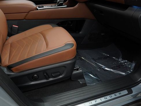 Used 2024 Nissan Pathfinder Platinum w/ Cargo Package image 54